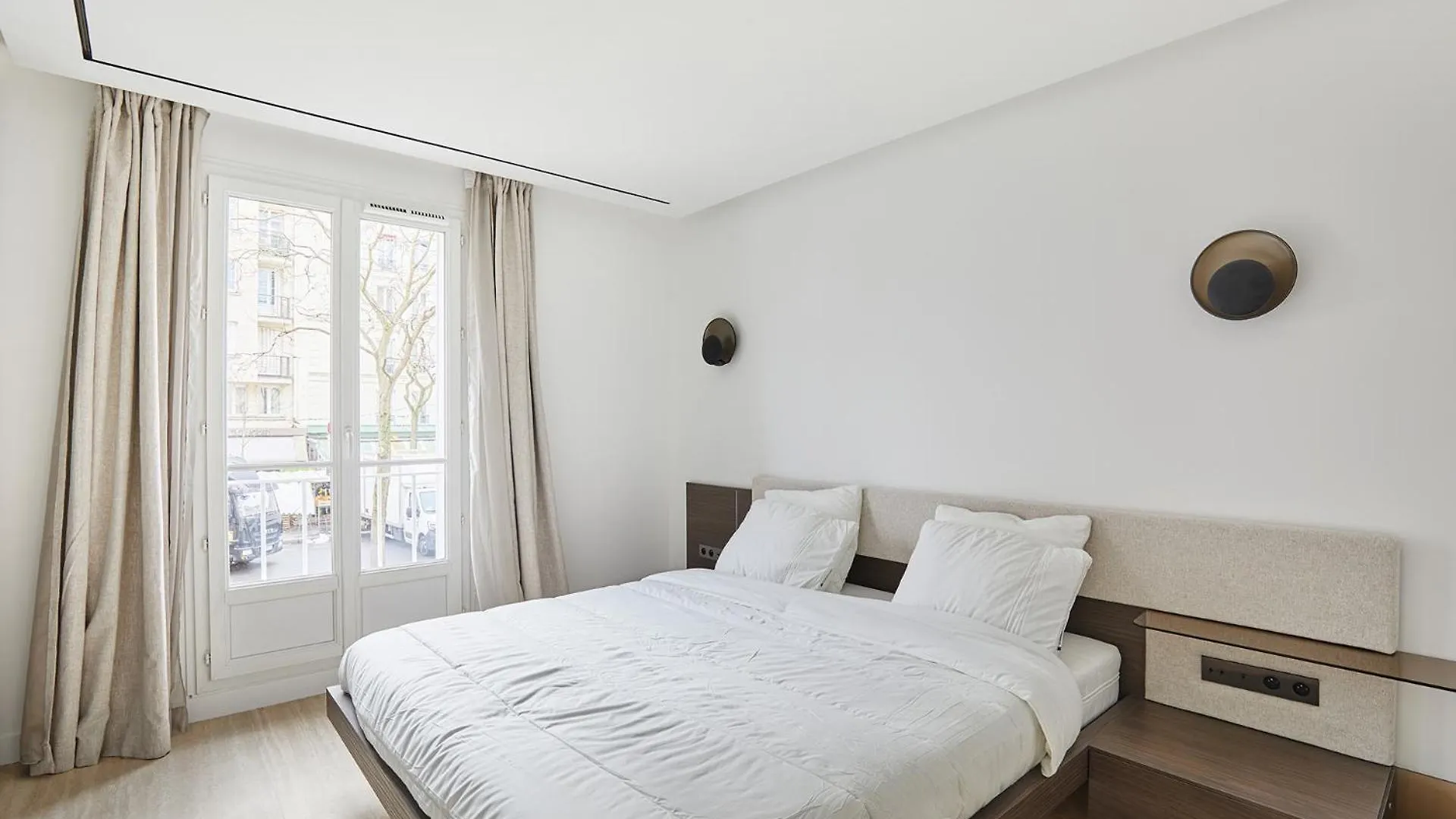 Spacious & Modern 2Br 2Ba L Paris 16 Near Roland Garros Appartement
