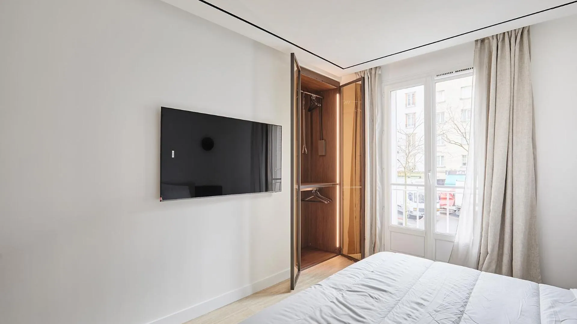 Spacious & Modern 2Br 2Ba L Paris 16 Near Roland Garros
